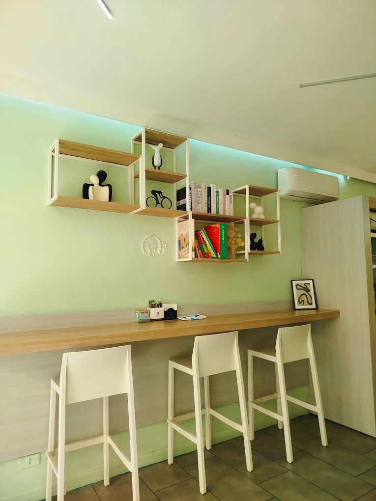 Silk & Semolina Café Interior Brescia
